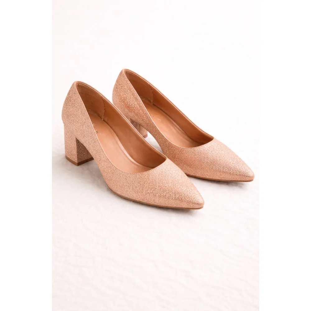 Dream Pairs Rose Gold Glitter Block Heels – Size 8
